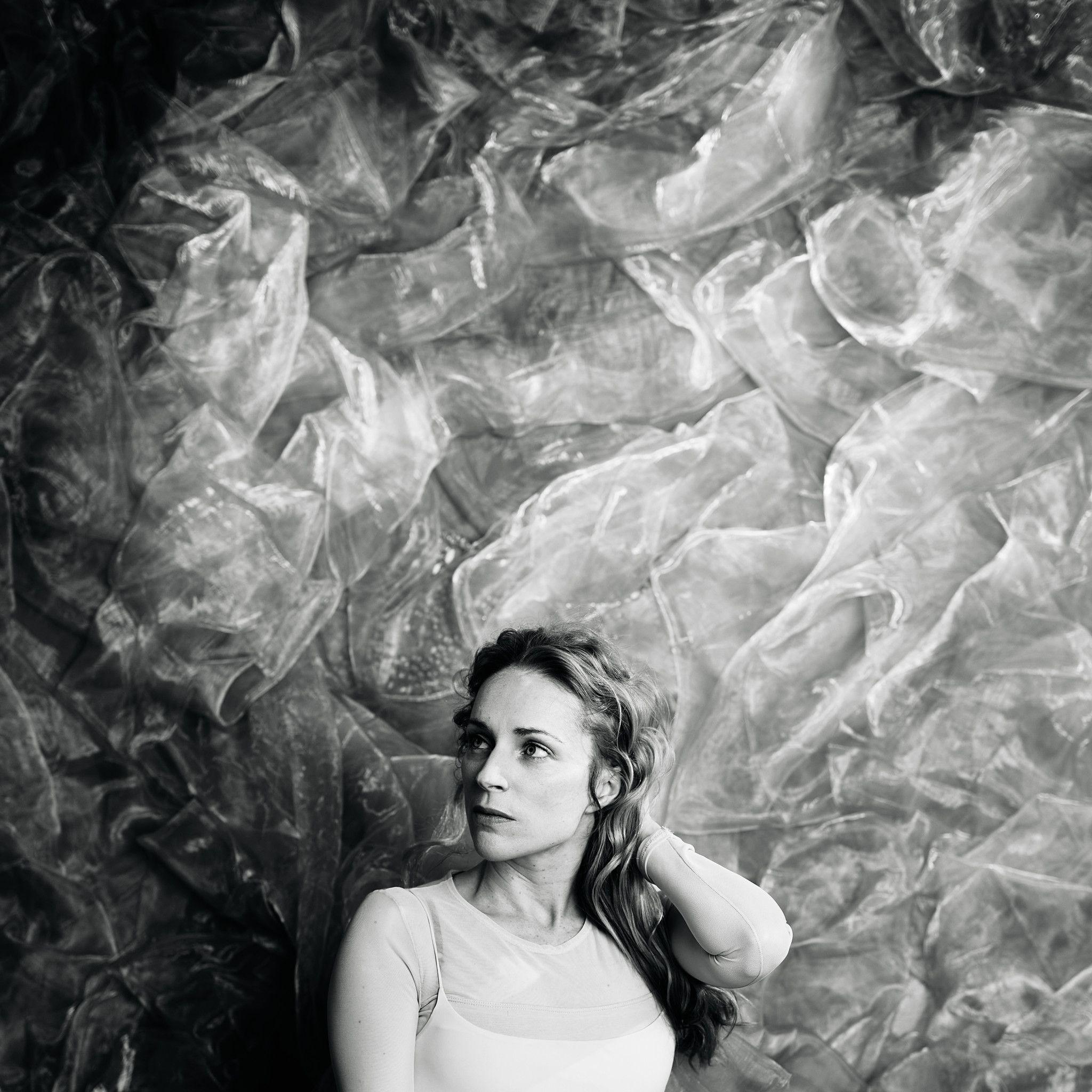 Fra Gentofte til verden: Agnes Obel er tilbage efter seks år